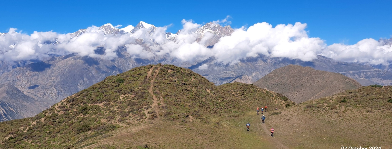 Annapurna circuit mountain bike tour