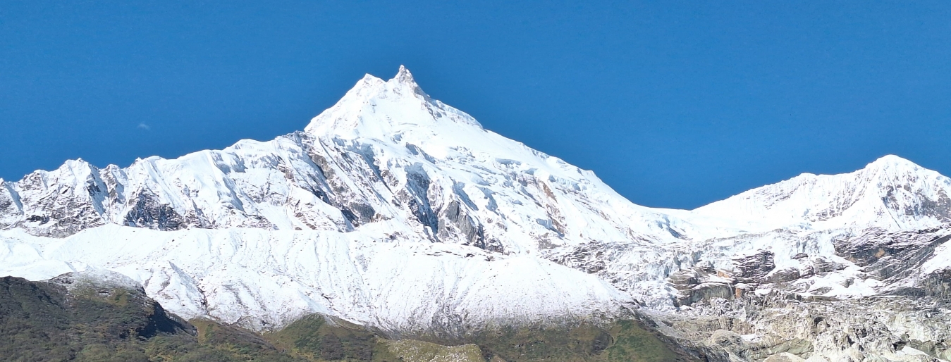 Manaslu circuit trek