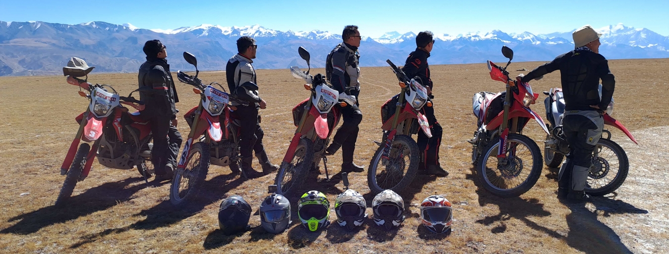 upper mustang motorcycle trip